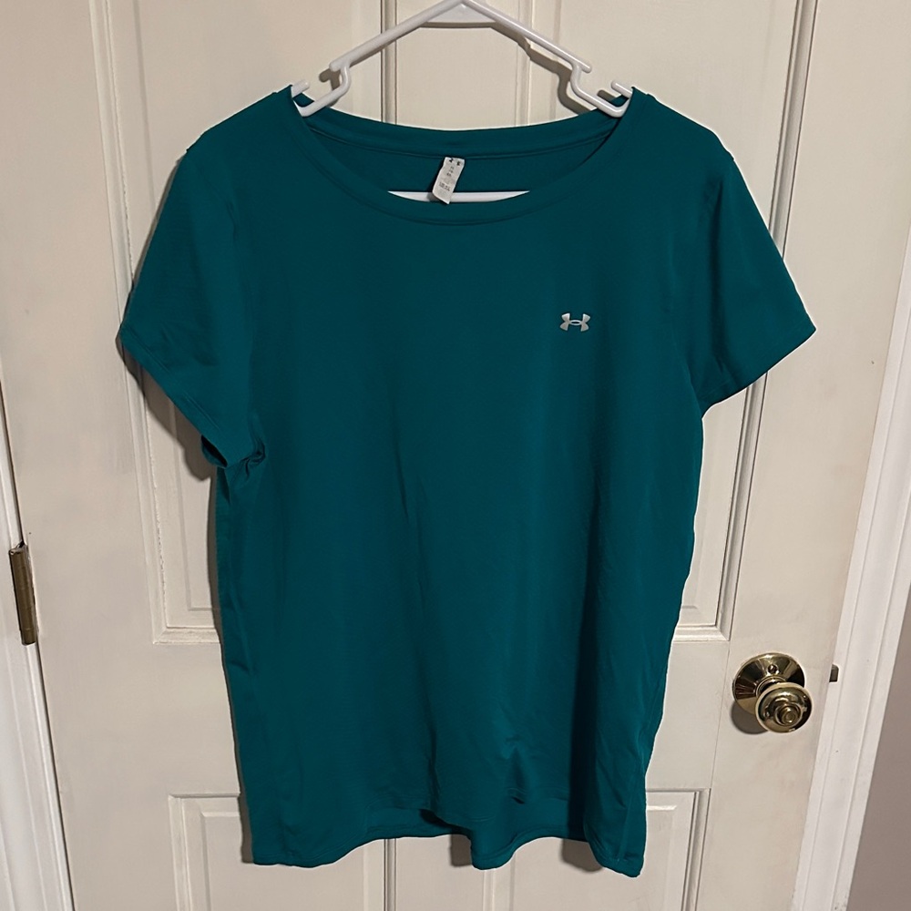 Under Armour Women's Aqua Short Sleeve Tee